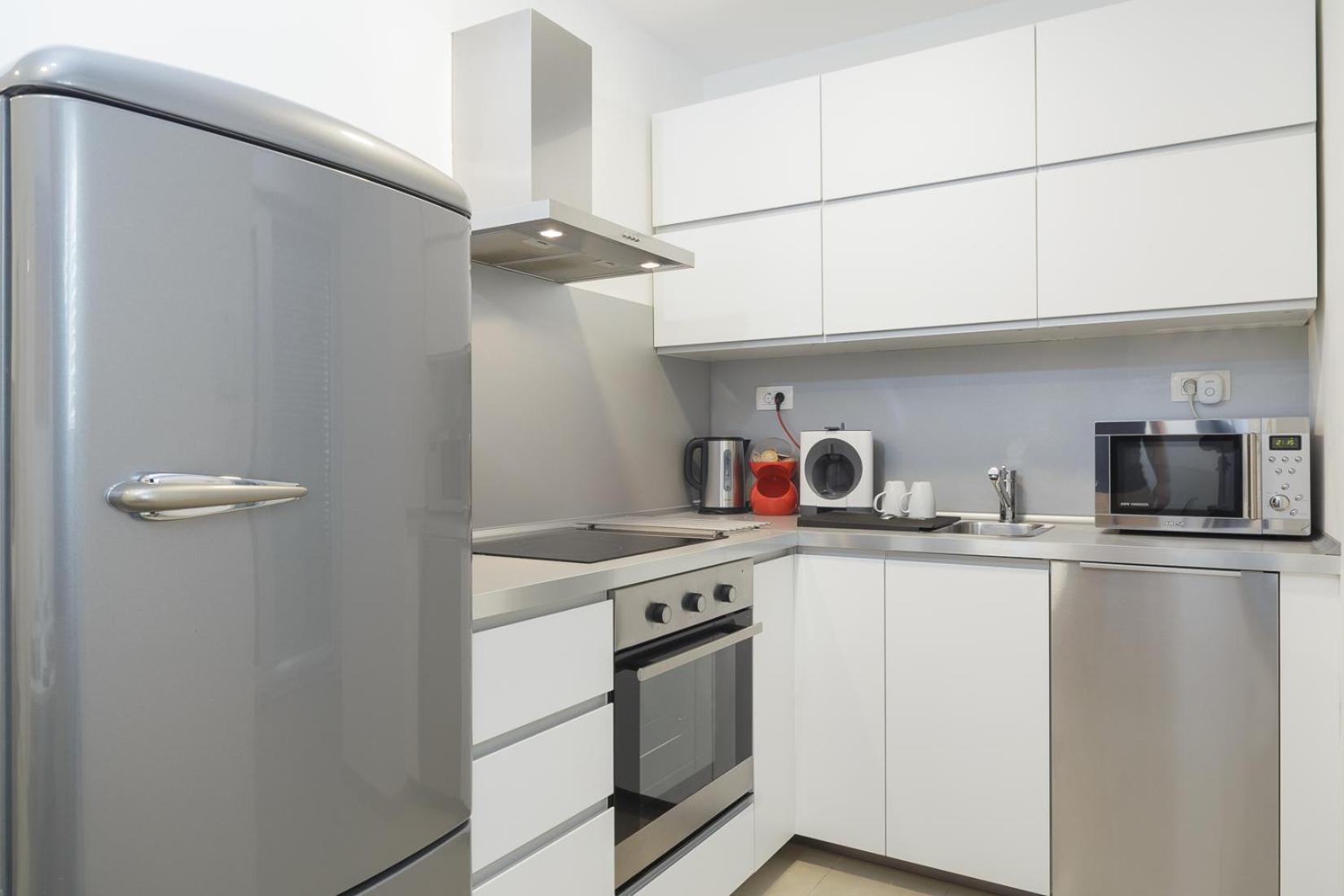 Holiday Home Aspalathos - With Free Parking, Near The Beach, A Few Minutes' Walking Distance To The Unesco Palace Split Dış mekan fotoğraf