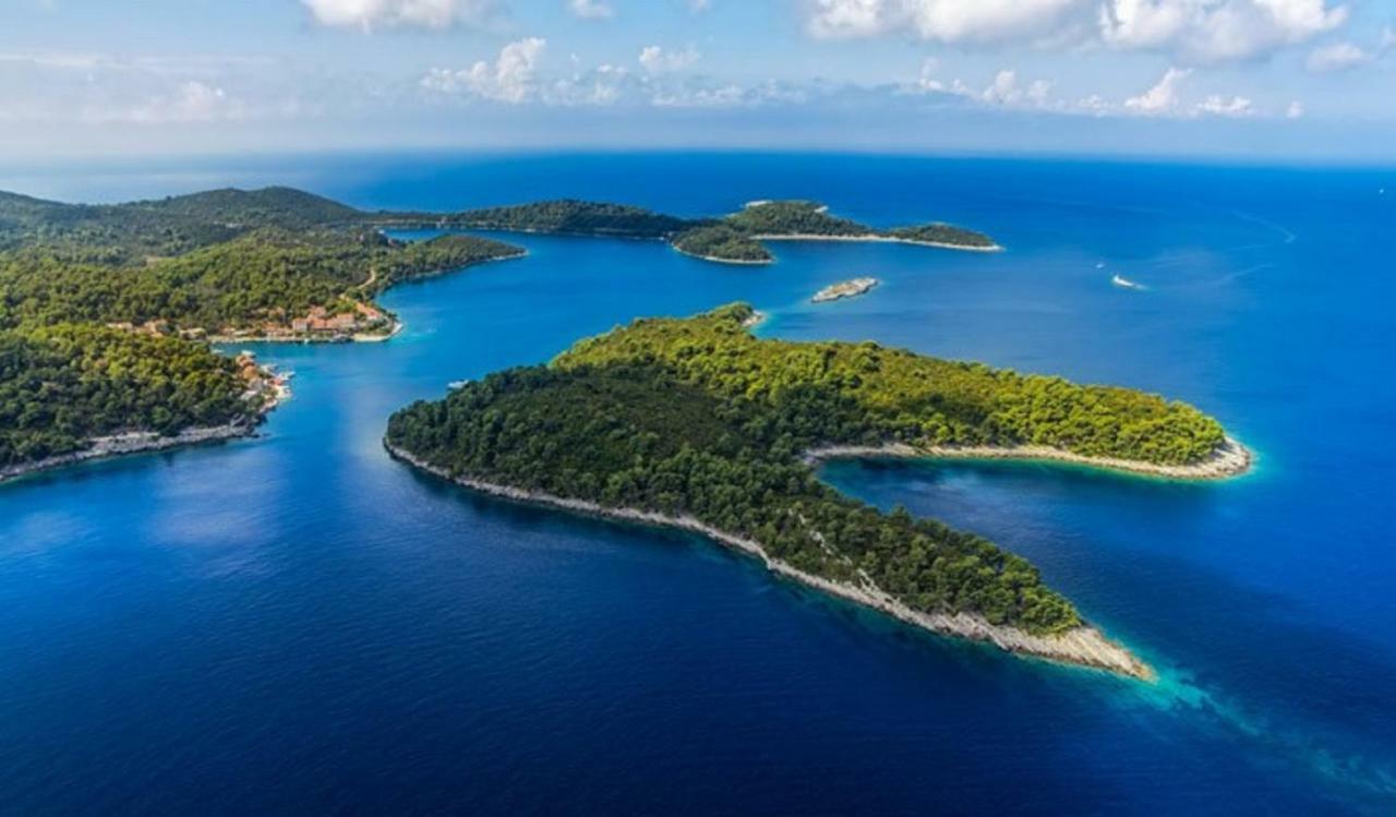 Holiday Home Aspalathos - With Free Parking, Near The Beach, A Few Minutes' Walking Distance To The Unesco Palace Split Dış mekan fotoğraf